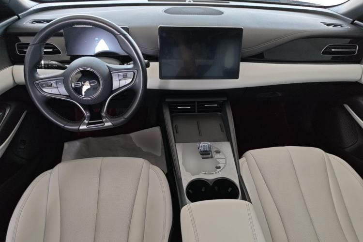 Used BYD Seal 06 New Energy 2024 DM-i 80KM Prestige Model Center Console