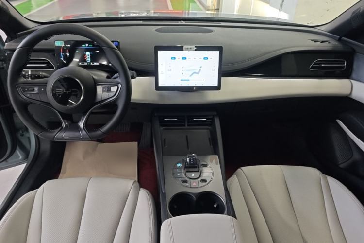 Used BYD Seal 06 New Energy 2024 DM-i 80KM Luxury Model Center Console