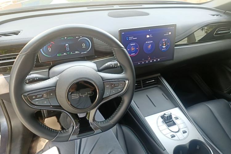 Used BYD Seal 06 New Energy 2024 DM-i 80KM Prestige Model Center Console