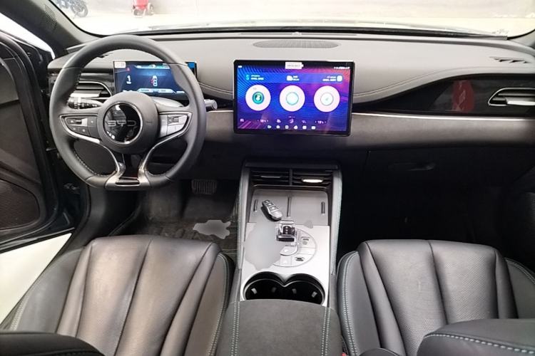 Used BYD Seal 06 New Energy 2024 DM-i 120KM Prestige Model Center Console