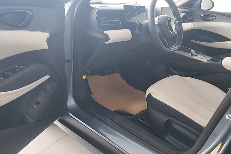 Used BYD Seal 06 New Energy 2024 DM-i 80KM Luxury Model Driver Seat