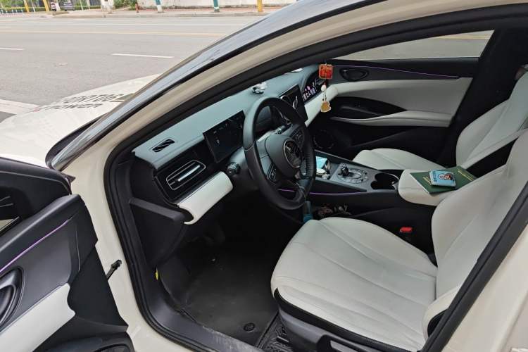 Used BYD Seal 06 New Energy 2024 DM-i 80KM Luxury Model Driver Seat