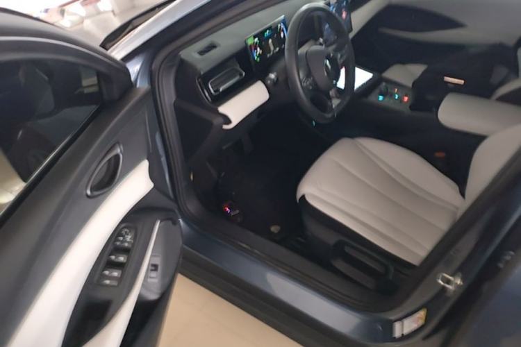 Used BYD Seal 06 New Energy 2024 DM-i 80KM Prestige Model Driver Seat