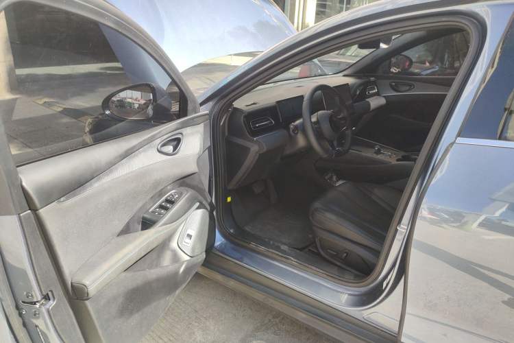 Used BYD Seal 06 New Energy 2024 DM-i 80KM Prestige Model Driver Seat