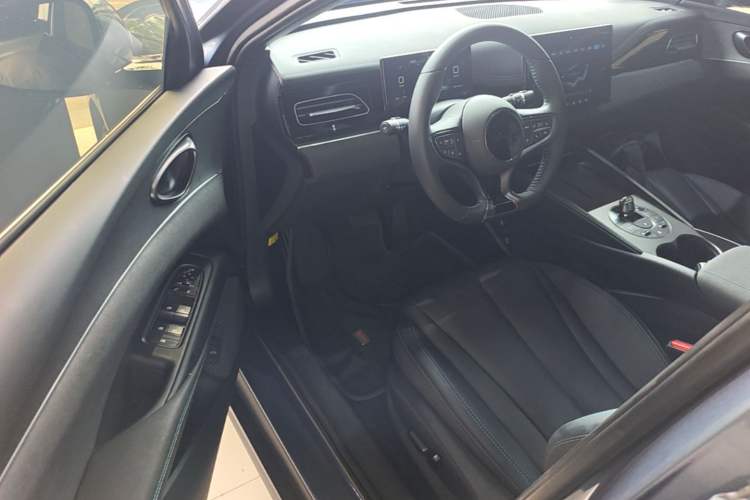 Used BYD Seal 06 New Energy 2024 DM-i 120KM Luxury Model Driver Seat