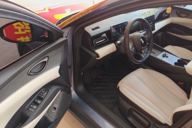 Used BYD Seal 06 New Energy 2024 DM-i 80KM Luxury Model Driver Seat
