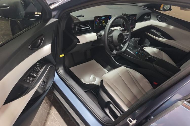 Used BYD Seal 06 New Energy 2024 DM-i 80KM Luxury Model Driver Seat