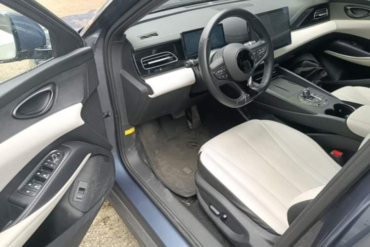 Used BYD Seal 06 New Energy 2024 DM-i 120KM Luxury Model Driver Seat