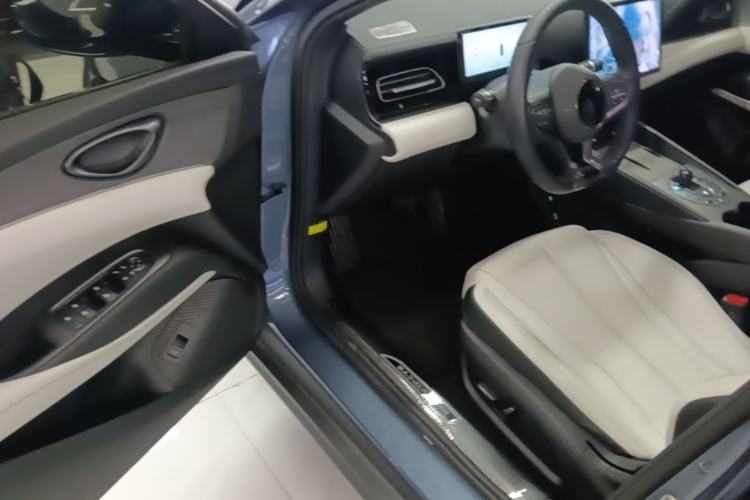 Used BYD Seal 06 New Energy 2024 DM-i 80KM Prestige Model Driver Seat