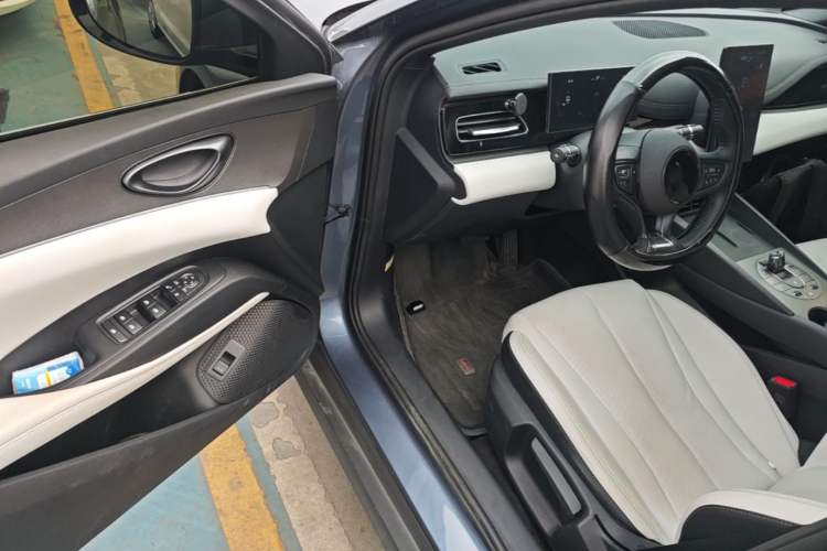 Used BYD Seal 06 New Energy 2024 DM-i 80KM Luxury Model Driver Seat