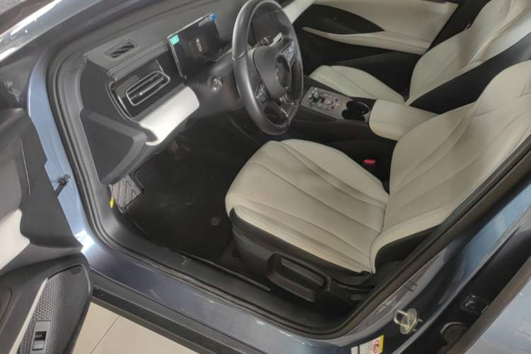 Used BYD Seal 06 New Energy 2024 DM-i 80KM Luxury Model Driver Seat