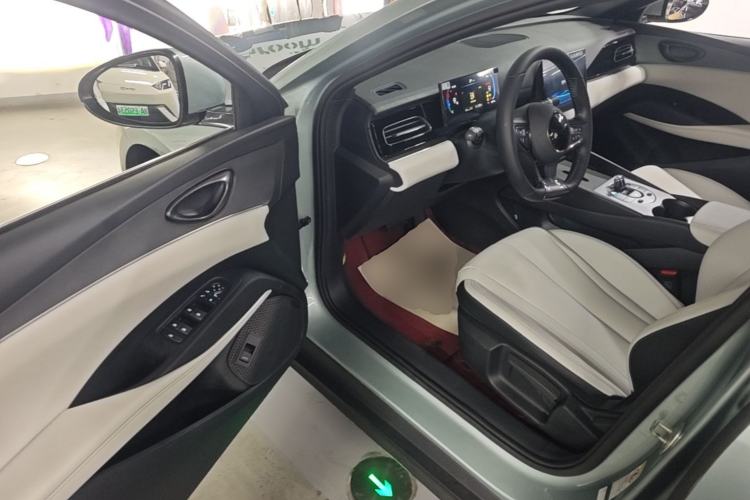 Used BYD Seal 06 New Energy 2024 DM-i 80KM Luxury Model Driver Seat