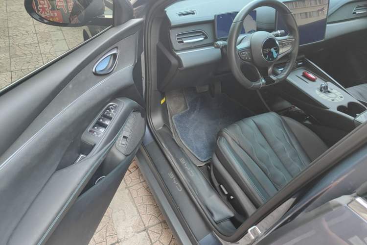Used BYD Seal 06 New Energy 2024 DM-i 120KM Flagship Model Driver Seat