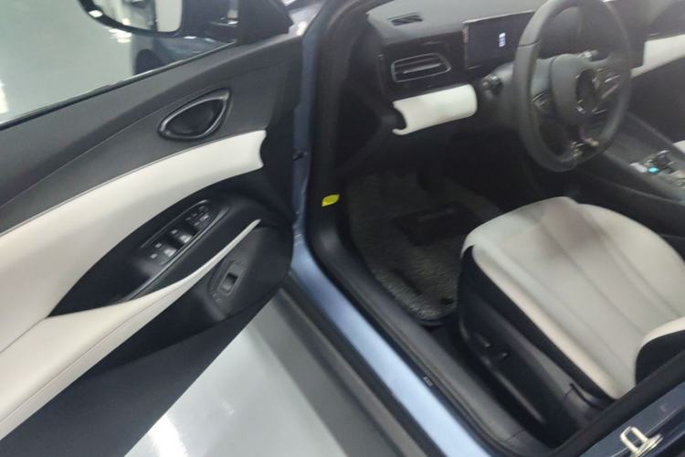 Used BYD Seal 06 New Energy 2024 DM-i 80KM Prestige Model Driver Seat