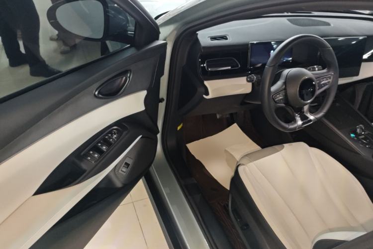 Used BYD Seal 06 New Energy 2024 DM-i 80KM Prestige Model Driver Seat