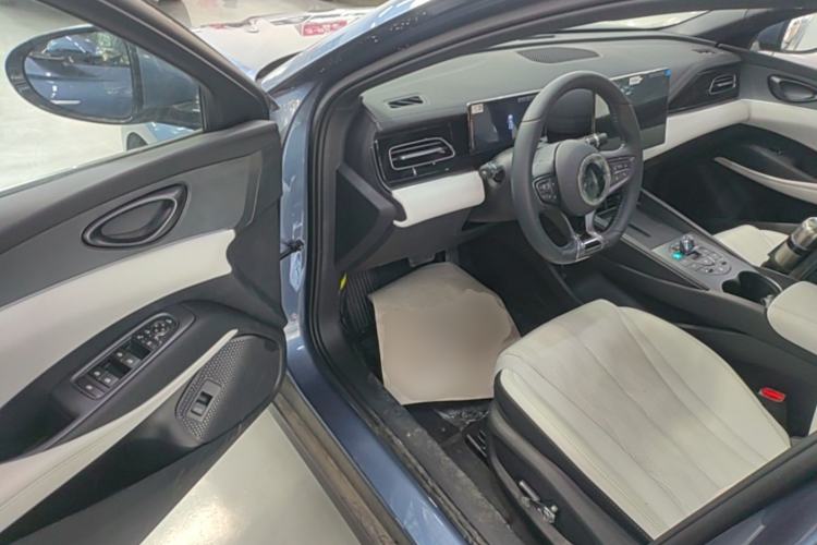 Used BYD Seal 06 New Energy 2024 DM-i 120KM Luxury Model Driver Seat