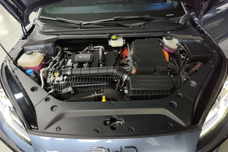 Used BYD Seal 06 New Energy 2024 DM-i 120KM Prestige Model Engine Bay