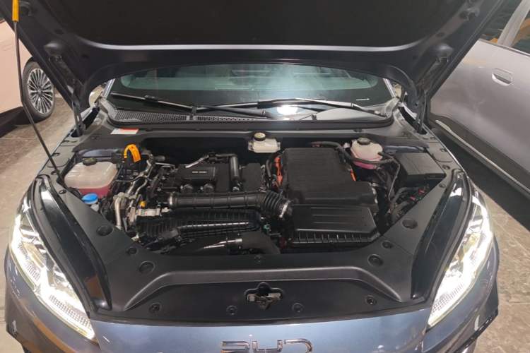 Used BYD Seal 06 New Energy 2024 DM-i 80KM Luxury Model Engine Bay