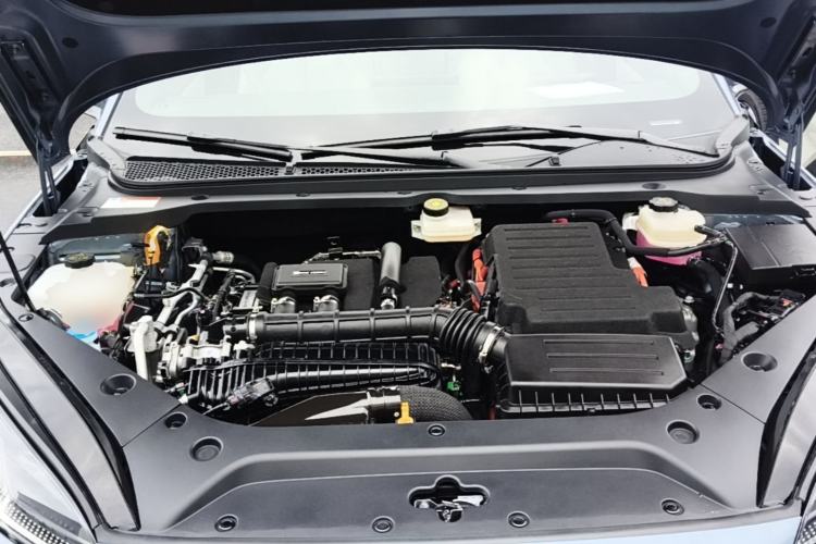 Used BYD Seal 06 New Energy 2024 DM-i 80KM Luxury Model Engine Bay