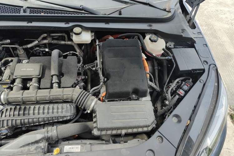 Used BYD Seal 06 New Energy 2024 DM-i 120KM Prestige Model Engine Bay Left