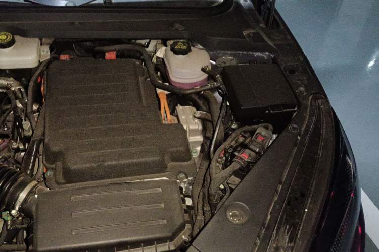 Used BYD Seal 06 New Energy 2024 DM-i 80KM Prestige Model Engine Bay Left