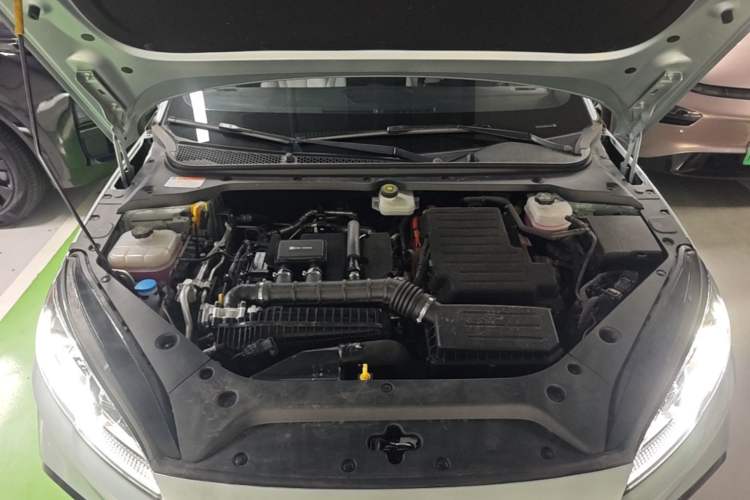 Used BYD Seal 06 New Energy 2024 DM-i 80KM Luxury Model Engine Bay