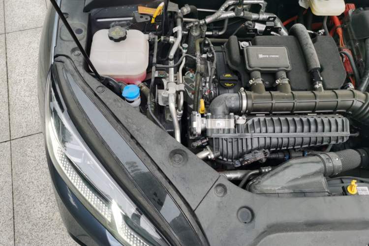 Used BYD Seal 06 New Energy 2024 DM-i 80KM Prestige Model Engine Bay Right