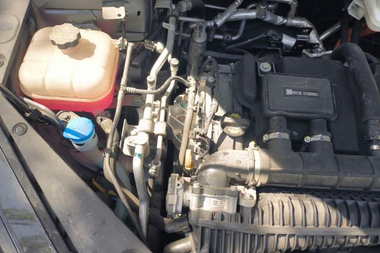 Used BYD Seal 06 New Energy 2024 DM-i 120KM Prestige Model Engine Bay Right