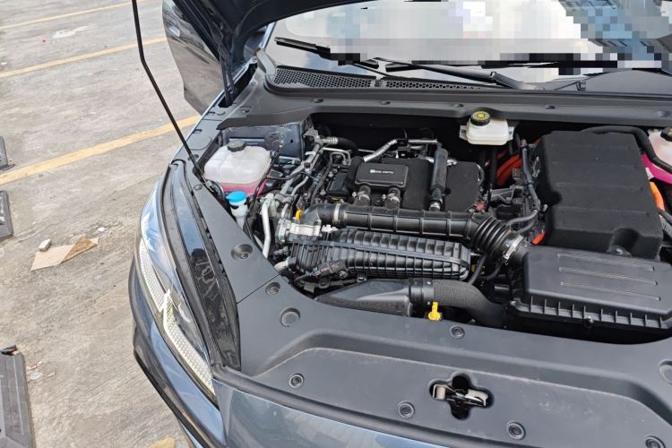 Used BYD Seal 06 New Energy 2024 DM-i 120KM Luxury Model Engine Bay Right