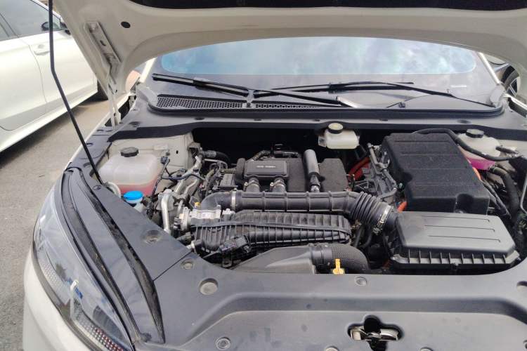 Used BYD Seal 06 New Energy 2024 DM-i 120KM Flagship Model Engine Bay Right