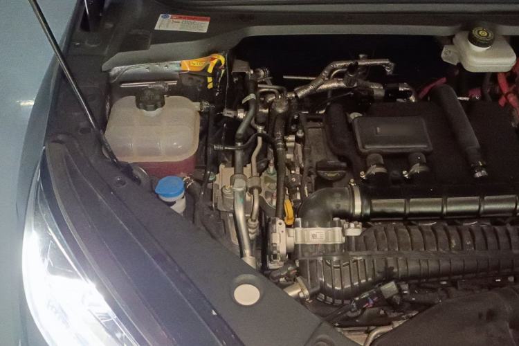 Used BYD Seal 06 New Energy 2024 DM-i 80KM Prestige Model Engine Bay Right