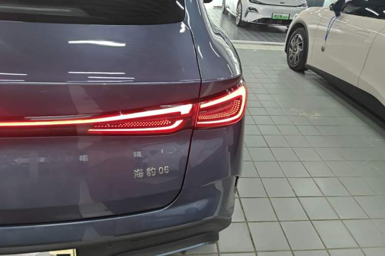 Used BYD Seal 06 New Energy 2024 DM-i 120KM Luxury Model Exterior 3