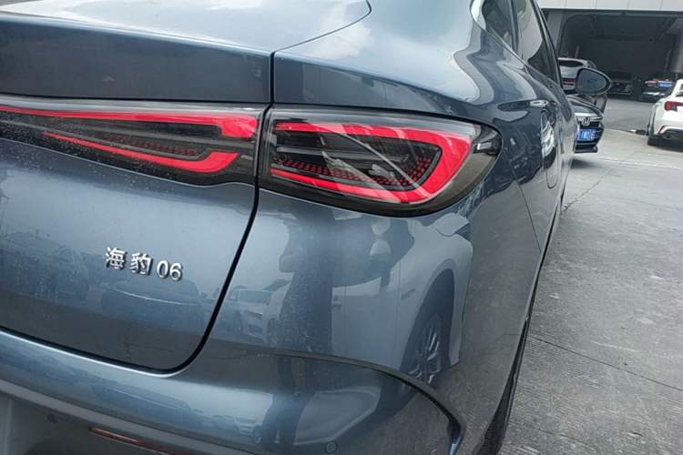 Used BYD Seal 06 New Energy 2024 DM-i 120KM Flagship Model Exterior 3