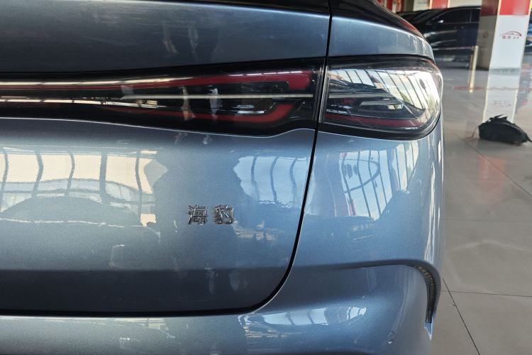 Used BYD Seal 06 New Energy 2024 DM-i 120KM Prestige Model Exterior 3