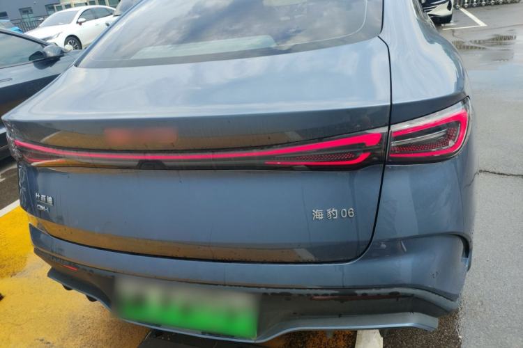 Used BYD Seal 06 New Energy 2024 DM-i 120KM Prestige Model Exterior 4