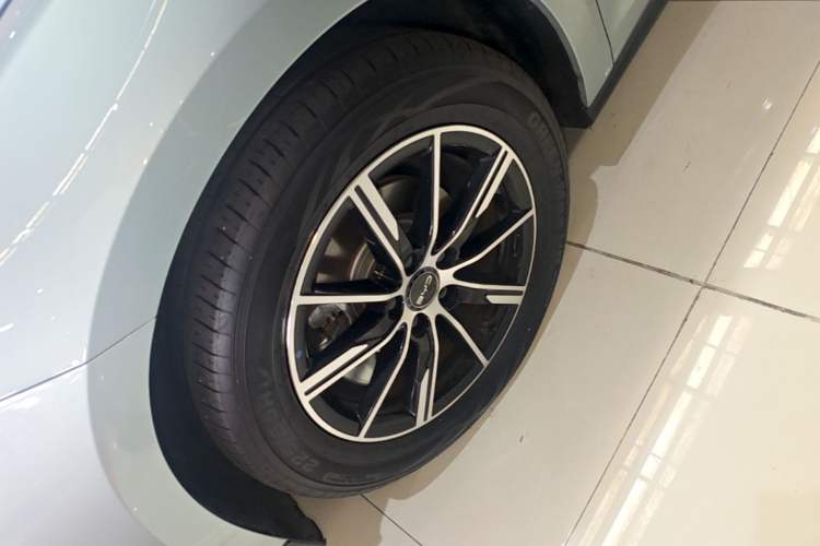 Used BYD Seal 06 New Energy 2024 DM-i 120KM Luxury Model Exterior 4