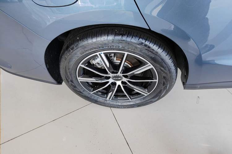 Used BYD Seal 06 New Energy 2024 DM-i 120KM Luxury Model Exterior 5
