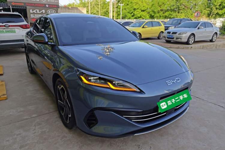 Used BYD Seal 06 New Energy 2024 DM-i 120KM Flagship Model Front Right 45 Deg