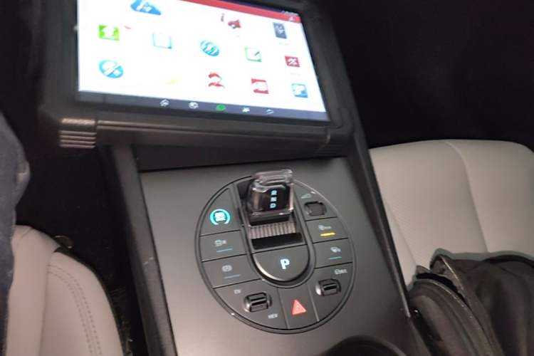Used BYD Seal 06 New Energy 2024 DM-i 80KM Prestige Model Gear Lever