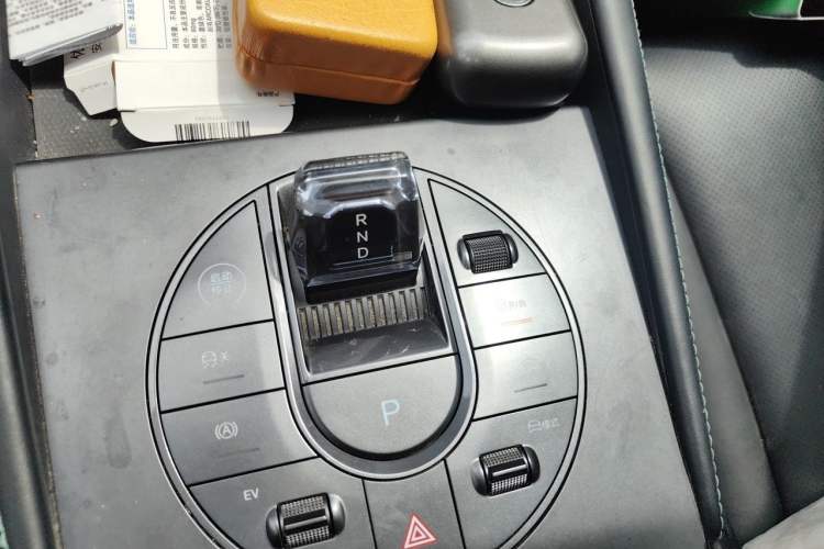 Used BYD Seal 06 New Energy 2024 DM-i 120KM Prestige Model Gear Lever