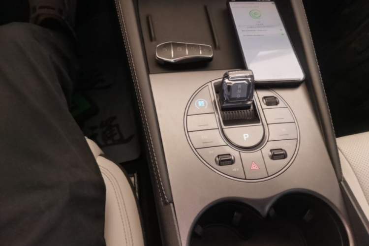 Used BYD Seal 06 New Energy 2024 DM-i 80KM Prestige Model Gear Lever