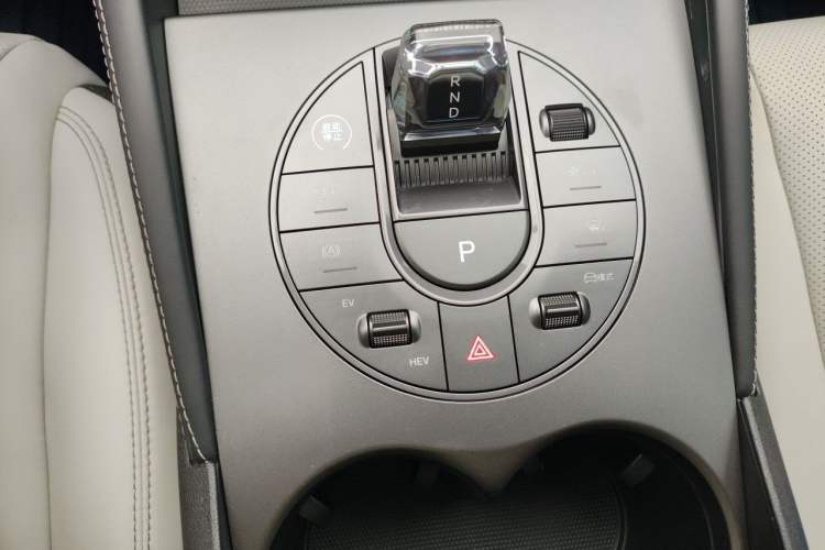 Used BYD Seal 06 New Energy 2024 DM-i 120KM Prestige Model Gear Lever