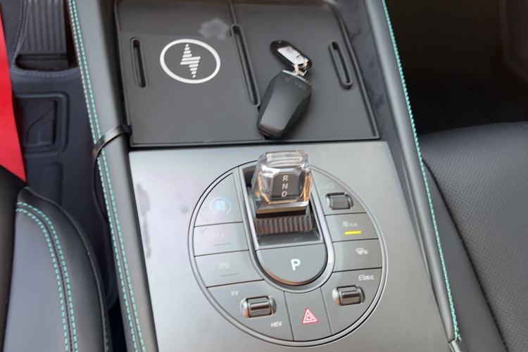 Used BYD Seal 06 New Energy 2024 DM-i 80KM Prestige Model Gear Lever