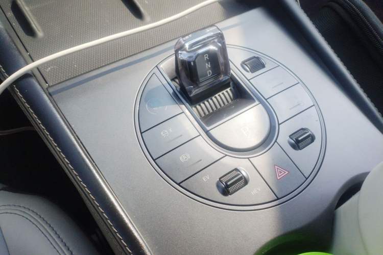 Used BYD Seal 06 New Energy 2024 DM-i 80KM Prestige Model Gear Lever