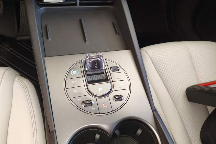 Used BYD Seal 06 New Energy 2024 DM-i 80KM Luxury Model Gear Lever