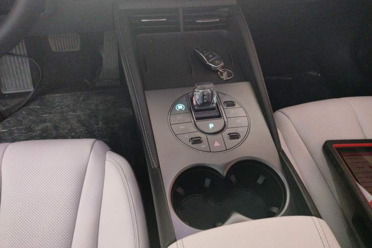Used BYD Seal 06 New Energy 2024 DM-i 120KM Prestige Model Gear Lever