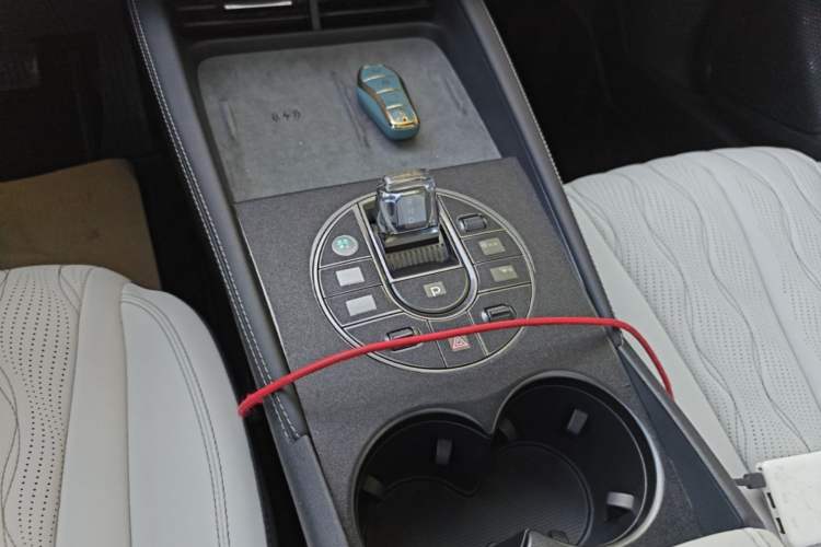 Used BYD Seal 06 New Energy 2024 DM-i 120KM Flagship Model Gear Lever