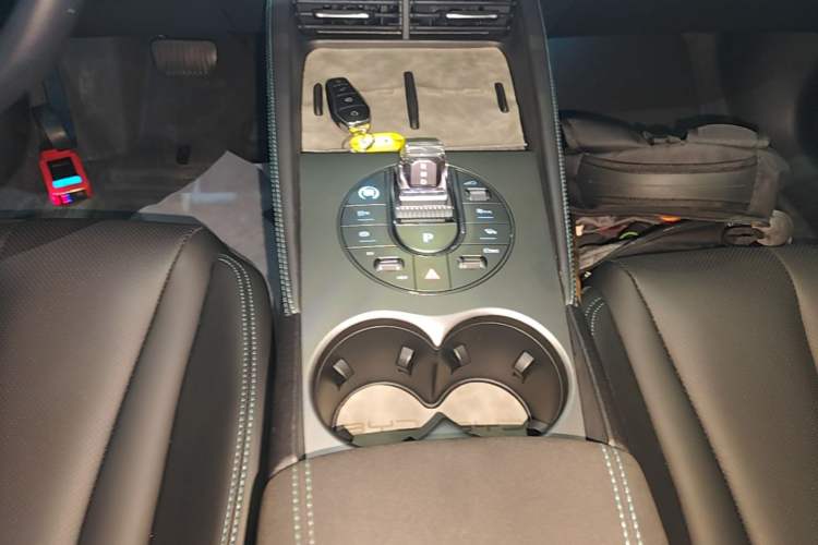 Used BYD Seal 06 New Energy 2024 DM-i 120KM Prestige Model Gear Lever
