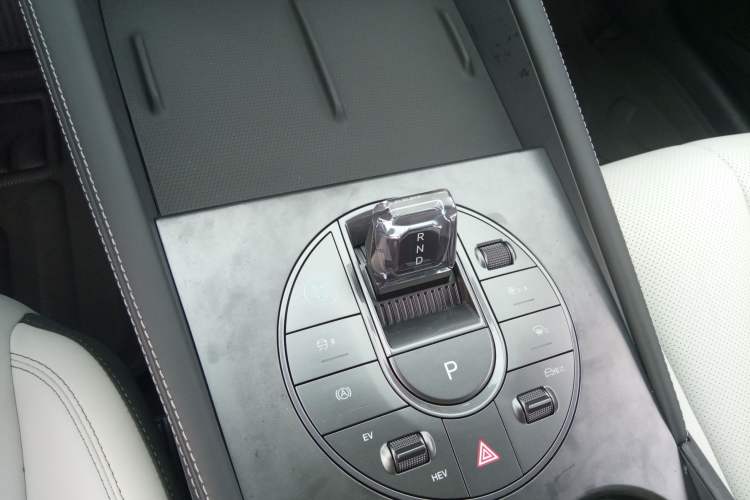 Used BYD Seal 06 New Energy 2024 DM-i 80KM Prestige Model Gear Lever