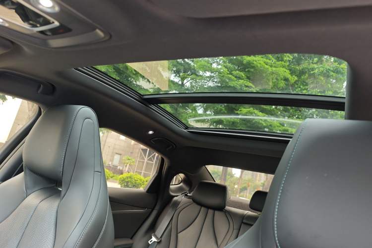 Used BYD Seal 06 New Energy 2024 DM-i 120KM Luxury Model Headliner